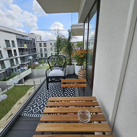 Czarny Slon - Elegancki Z Klimatem *