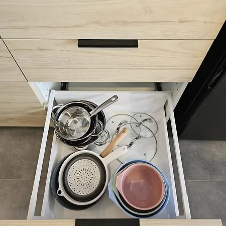 Czarny Slon - Elegancki Z Klimatem