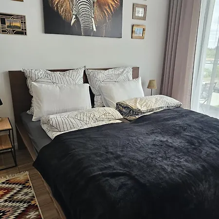 Czarny Slon - Elegancki Z Klimatem * Częstochowa