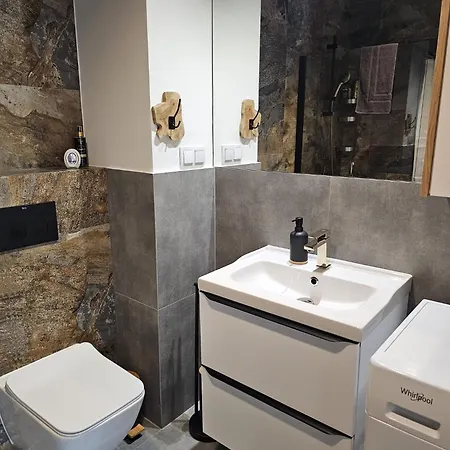 Czarny Slon - Elegancki Z Klimatem * Częstochowa