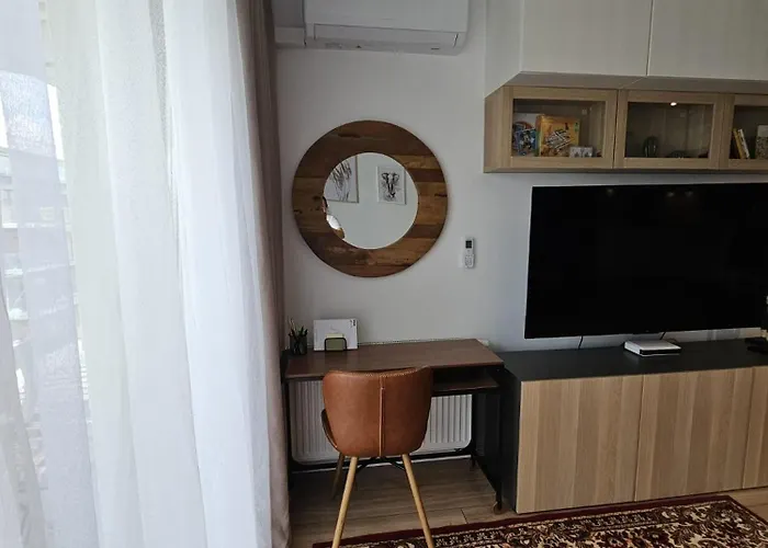 Czarny Slon - Elegancki Z Klimatem *